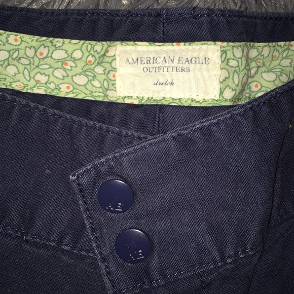 Shorts - Picture 3 of 4